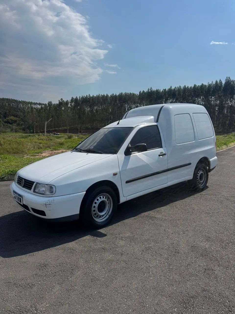 Volkswagen Van 1.6 MI (furgão) 2001