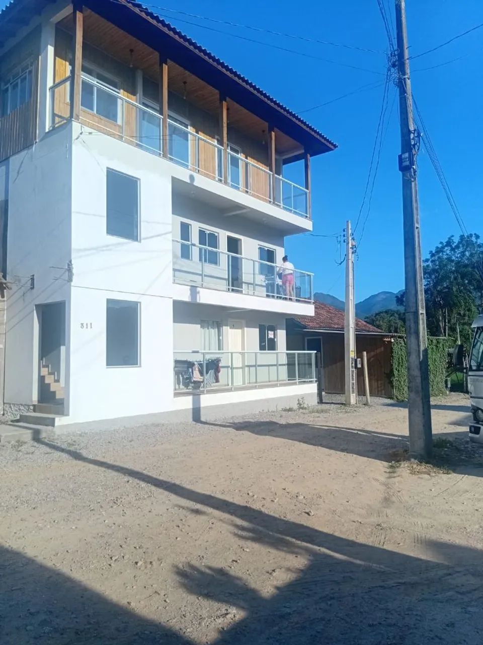 Alugo kitnet 