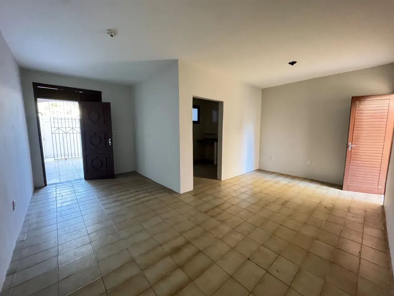 Casa Plana no Jóquei Clube
