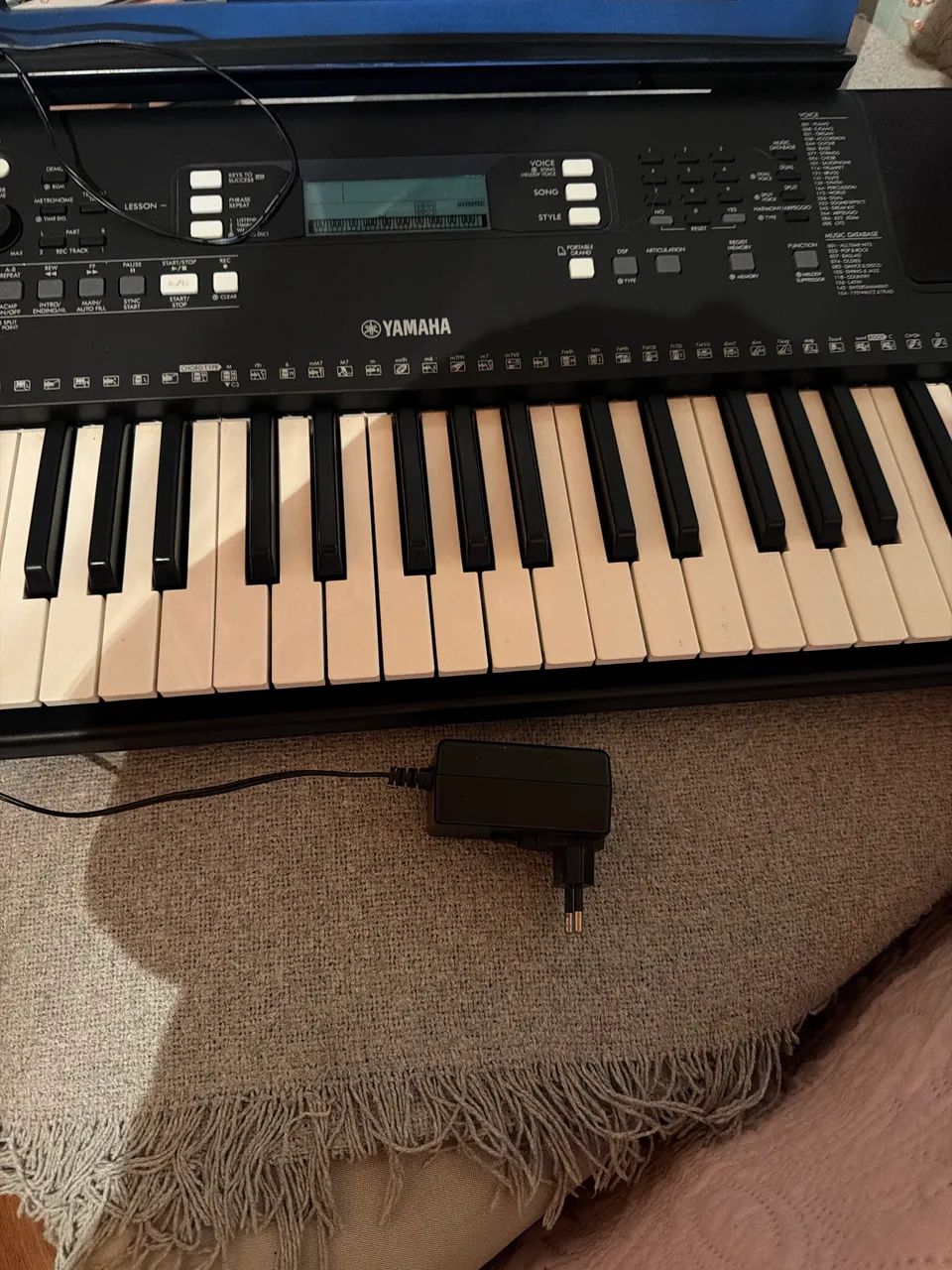 Teclado Yamaha psr e373 - Foto 4