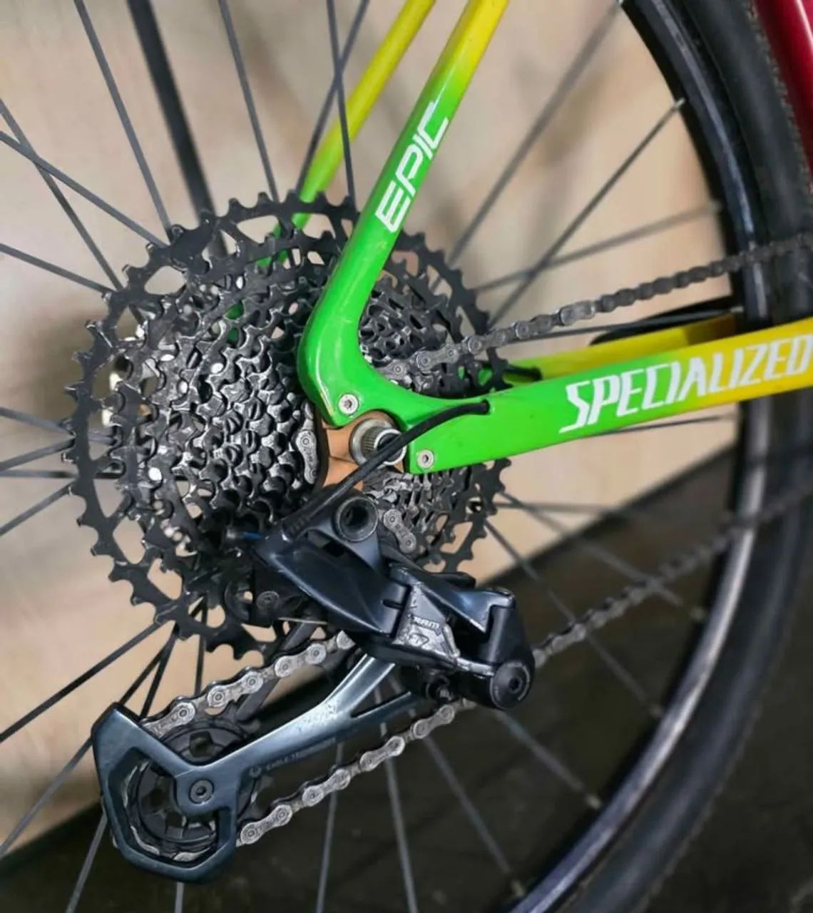 Bicicleta aro 29 carbono relação Gx Lunar  - Foto 4