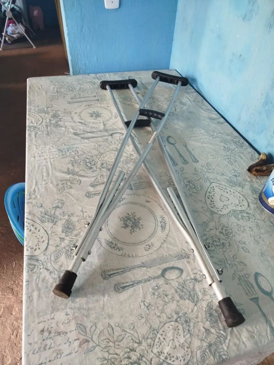 Muletas semi novas  - Foto 3