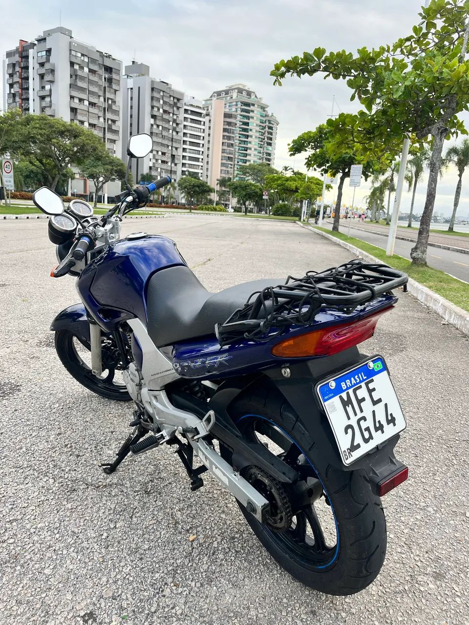 FAZER 250 L. Editon/Blueflex  - Foto 2