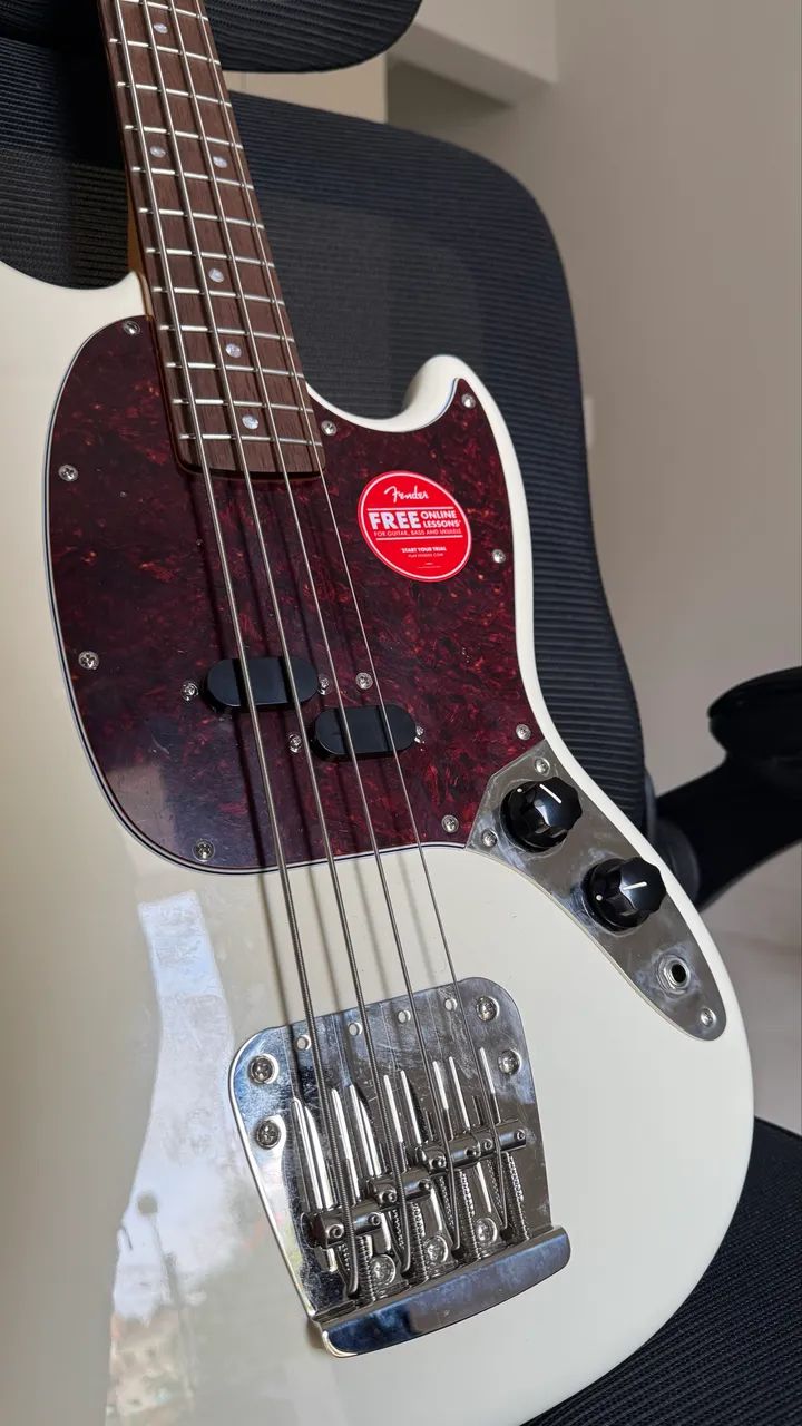 Baixo Mustang Squier Classic Vibes - Foto 4