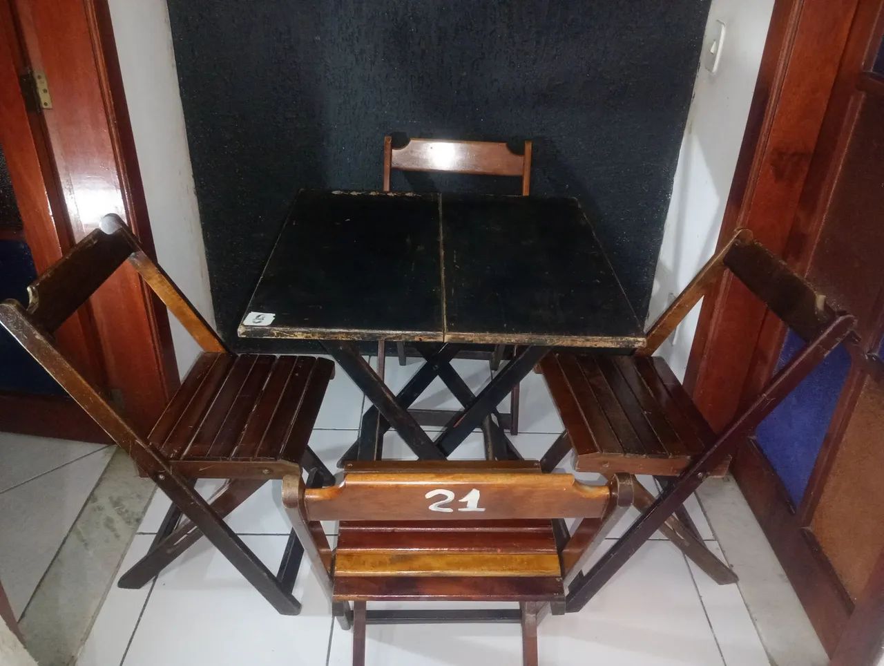 Mesa de bar em madeira dobrável  - Foto 2