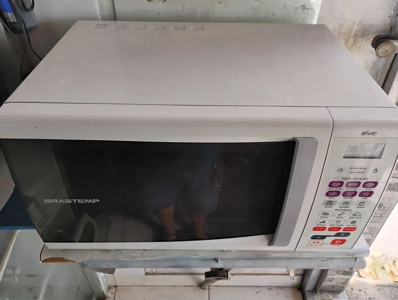 Microondas Brastemp ative 30 litros funcionando perfeitamente 