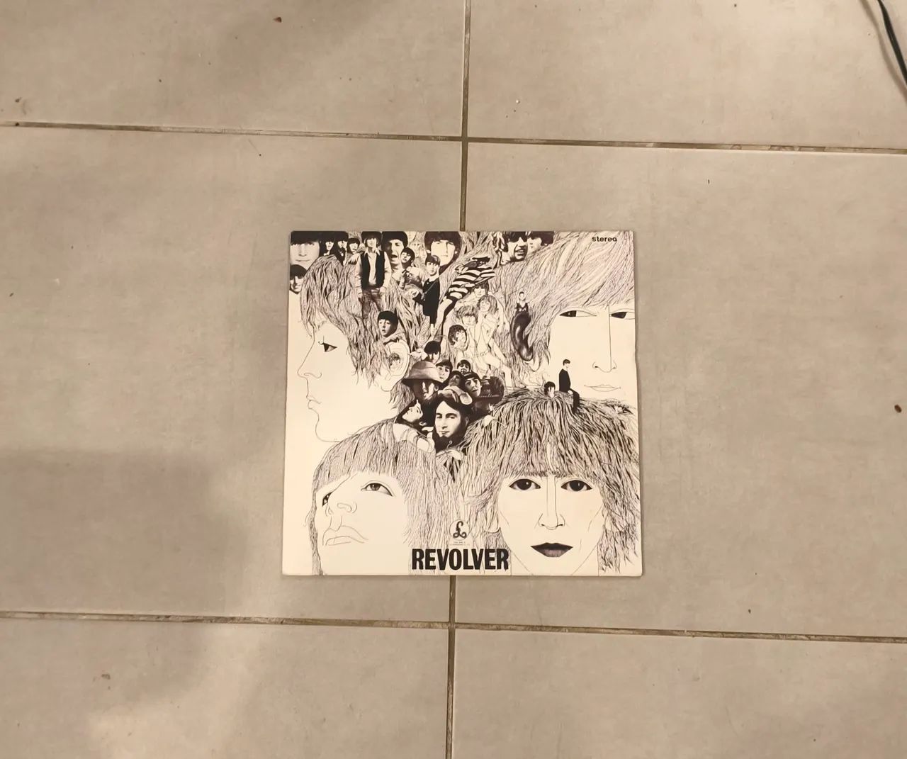 LP Beatles revolver importado Canadá 