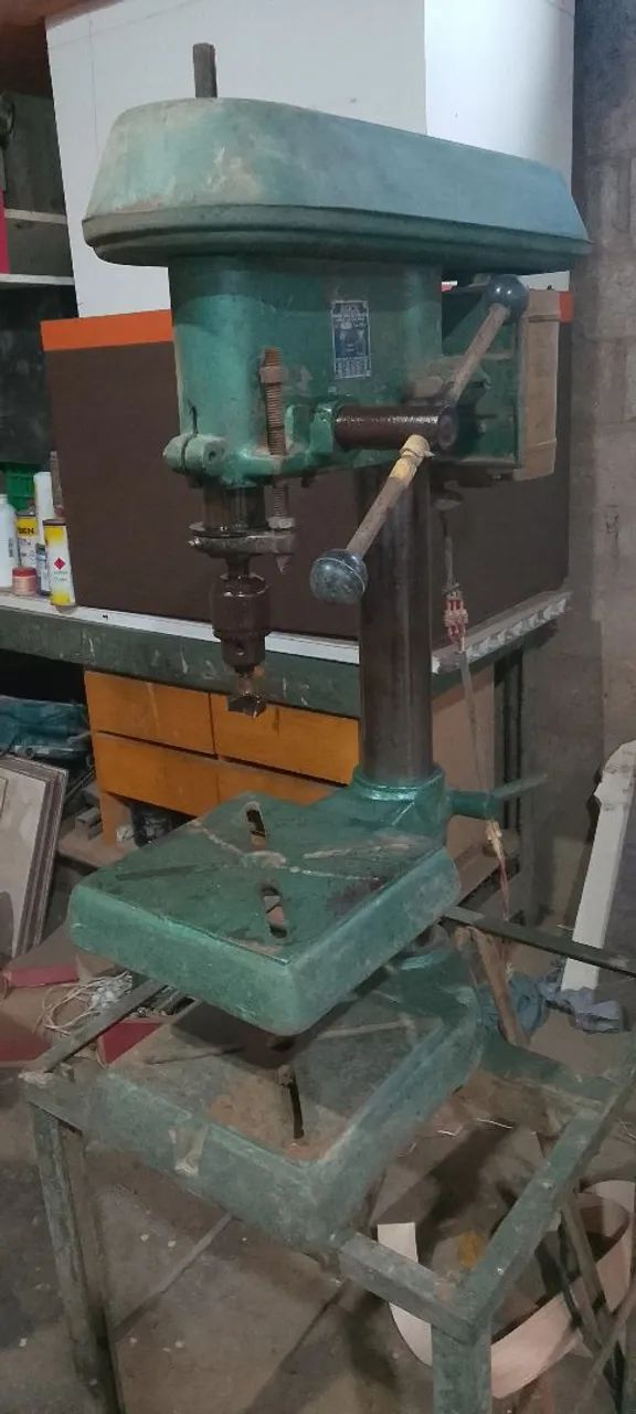 Furadeira industrial 