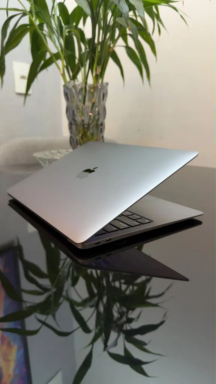 MacBook Air m1 8GB + 256 GB + caixa todo original - Notebooks