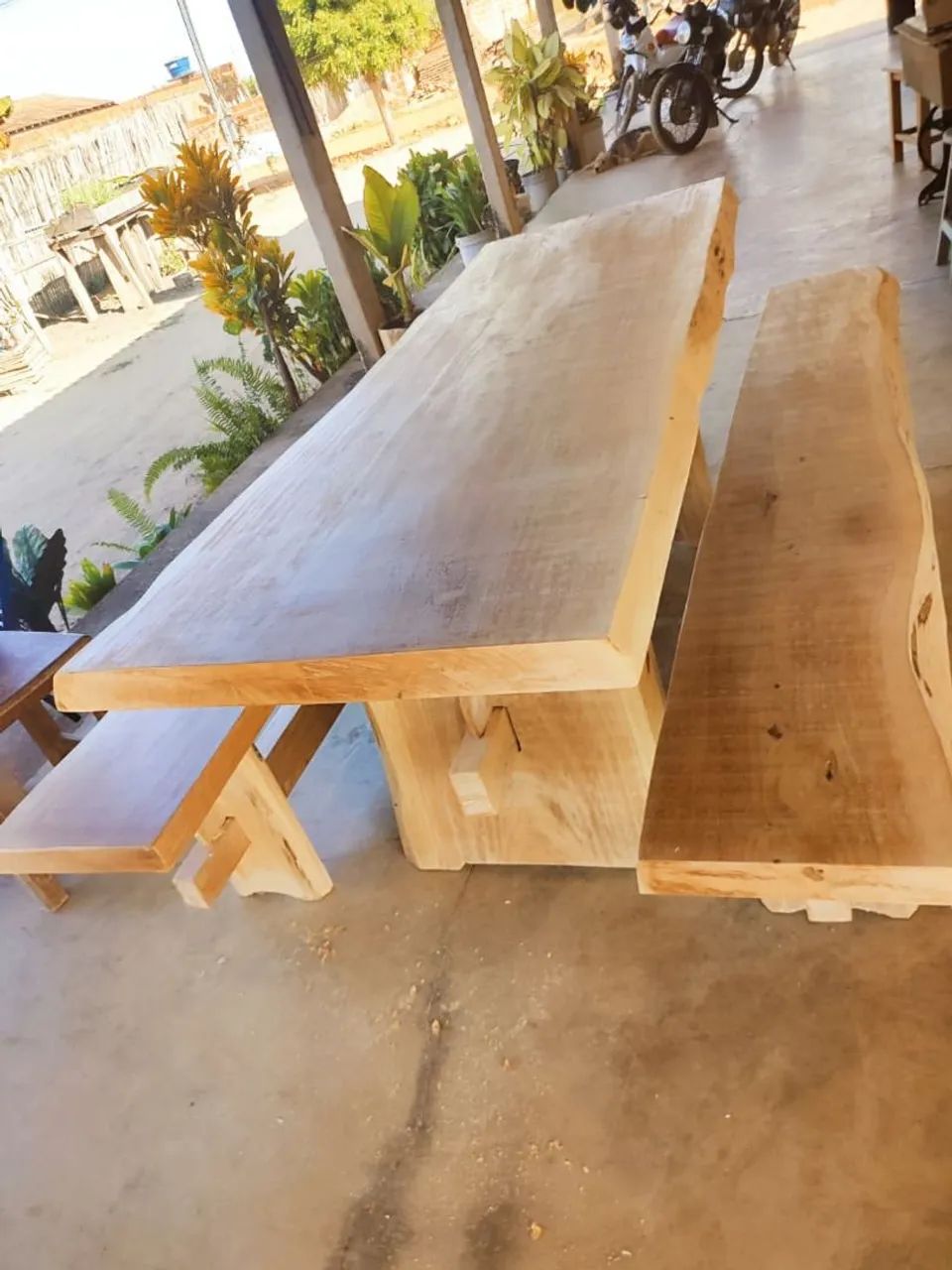 Mesa rústica de madeira maciça  - Foto 3