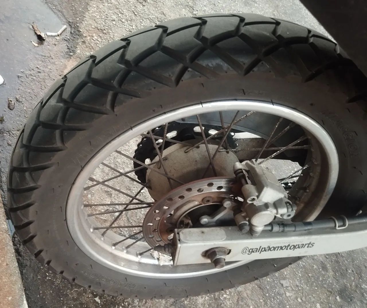  MOTO BEM CONSERVADA  - Foto 3