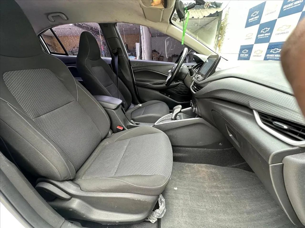 Chevrolet Onix Plus LTZ 1.0 12V TB Flex Aut. 4P 2023 - Foto 8