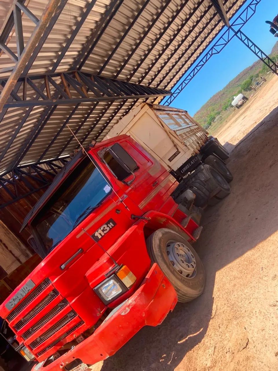 Caminhão Scania 