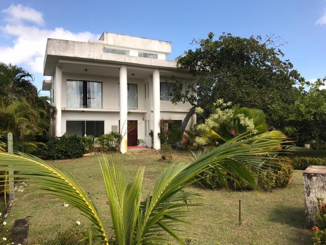 Casa no Cond. Laguna Sol 4 suites em Busca Vida R$ 1.190.000,00