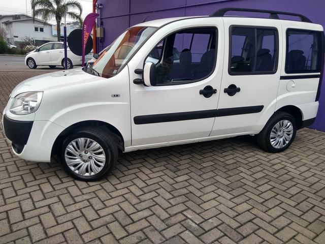 Doblo essence 1.8 7 lugares - Foto 3