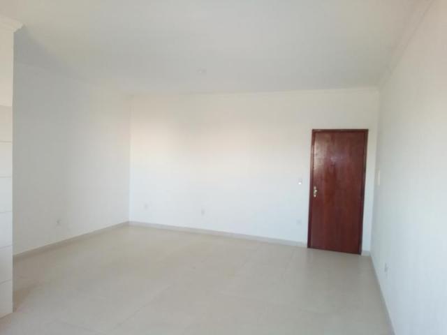 Kitinete nova, espaçosa e bem localizada. - Foto 2