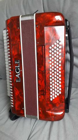 Sanfona Acordeon Eagle 80 baixos - Foto 2