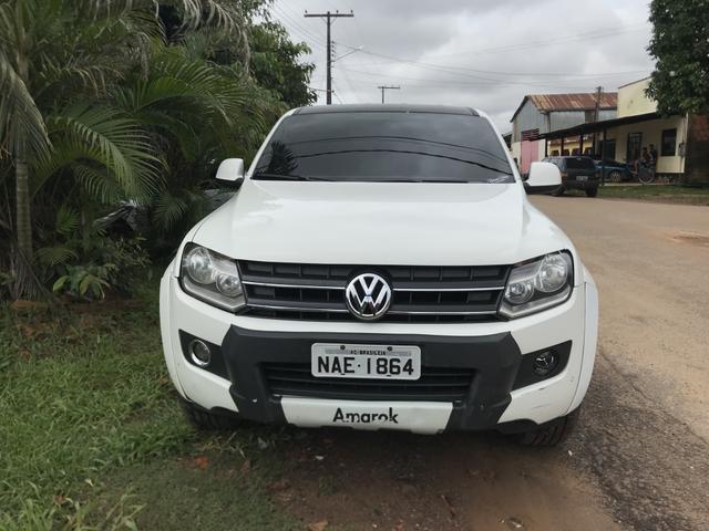 Vendo ou troco amarok por F4000 traçada ano 2012 em diante