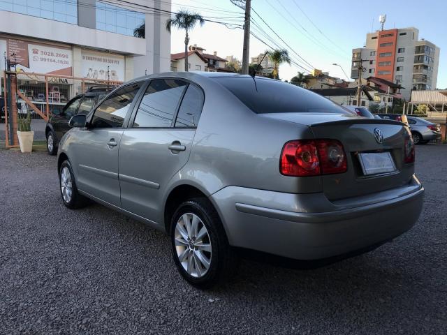 VOLKSWAGEN POLO SEDAN 2011/2012 1.6 MI 8V FLEX 4P MANUAL - Foto 2