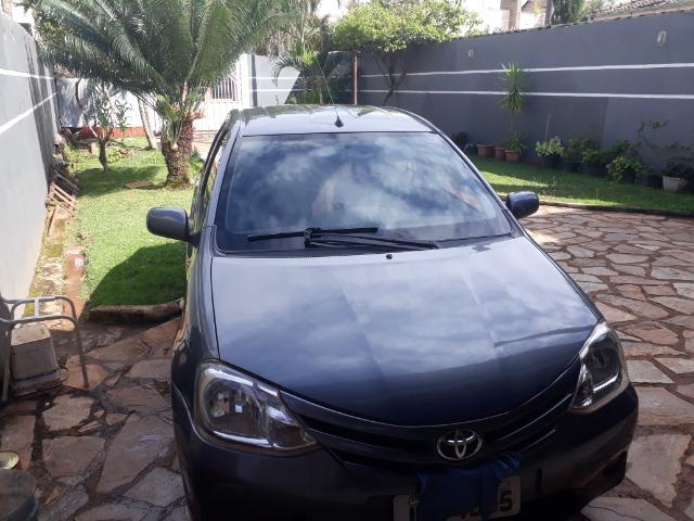 Vendo lindo etios sedã 1.5 muito novo, este carro está em excelente estado de conservação - Foto 17
