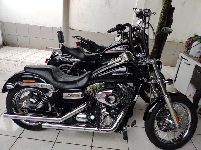 HARLEY DAVIDSON DYNA