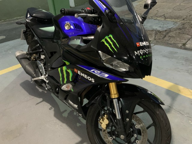 YAMAHA MONSTER R3