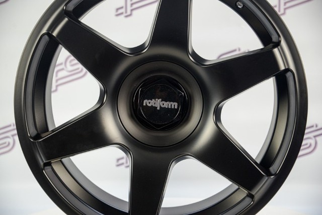 Rodas Rotiform Six Preto 5x100 / 5x112 - 19x8,5 aro 19 tala 8,5 - Foto 5
