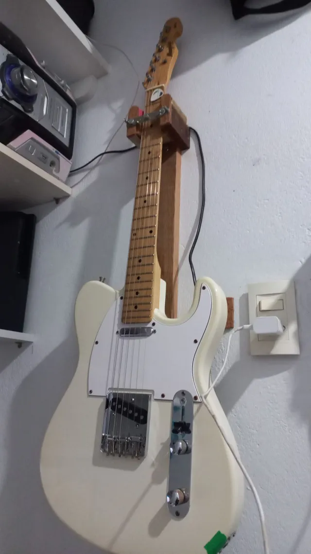 Troco celular por guitarra  +258 anúncios na OLX Brasil