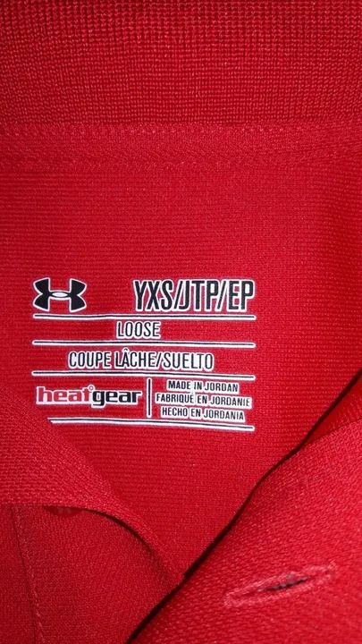 Camisa Infantil Polo Marca Under Armour - para 4/5 anos - Vermelha - semi nova - ótima - Foto 5