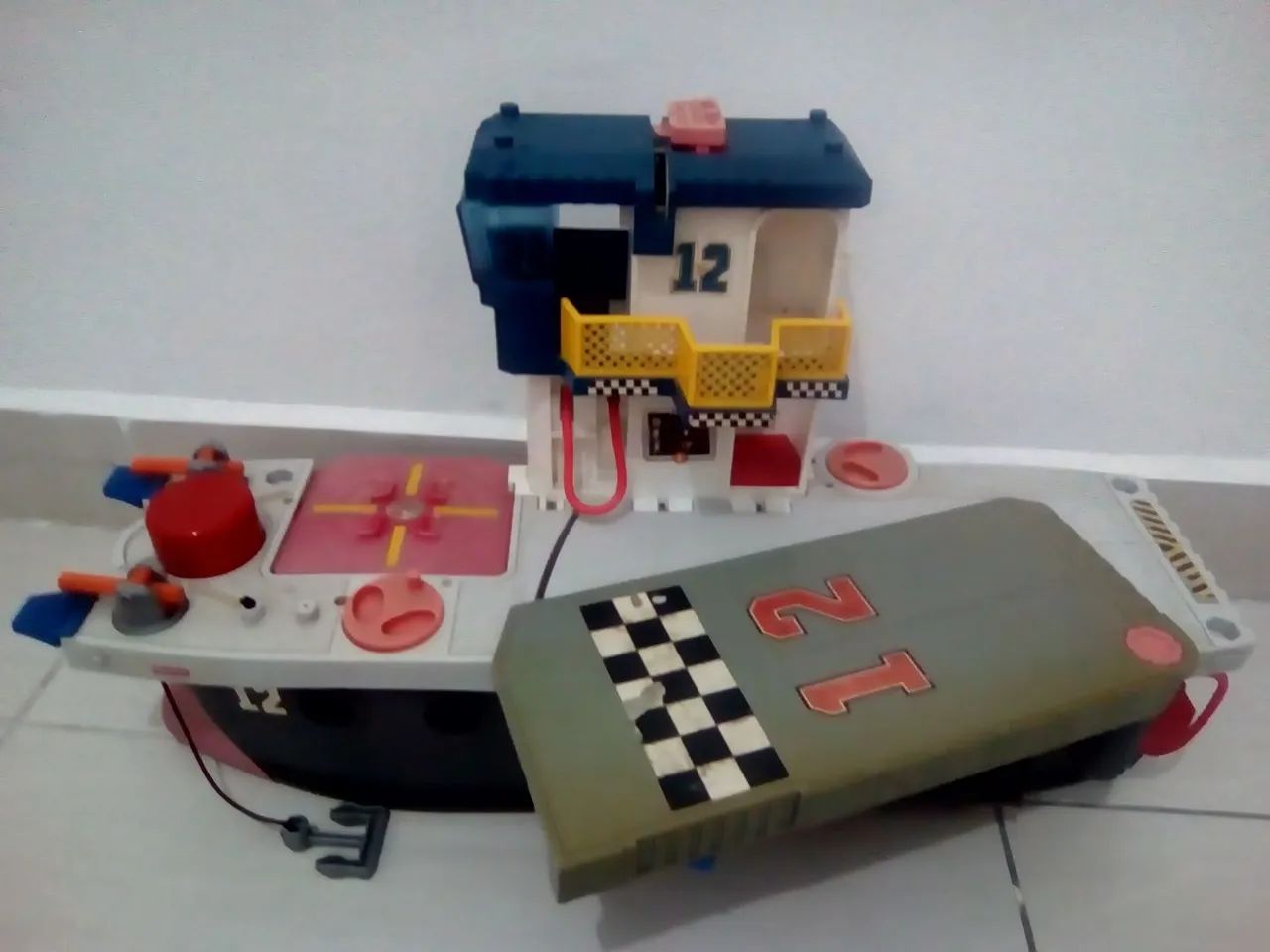 Porta avioes imaginext seminovo