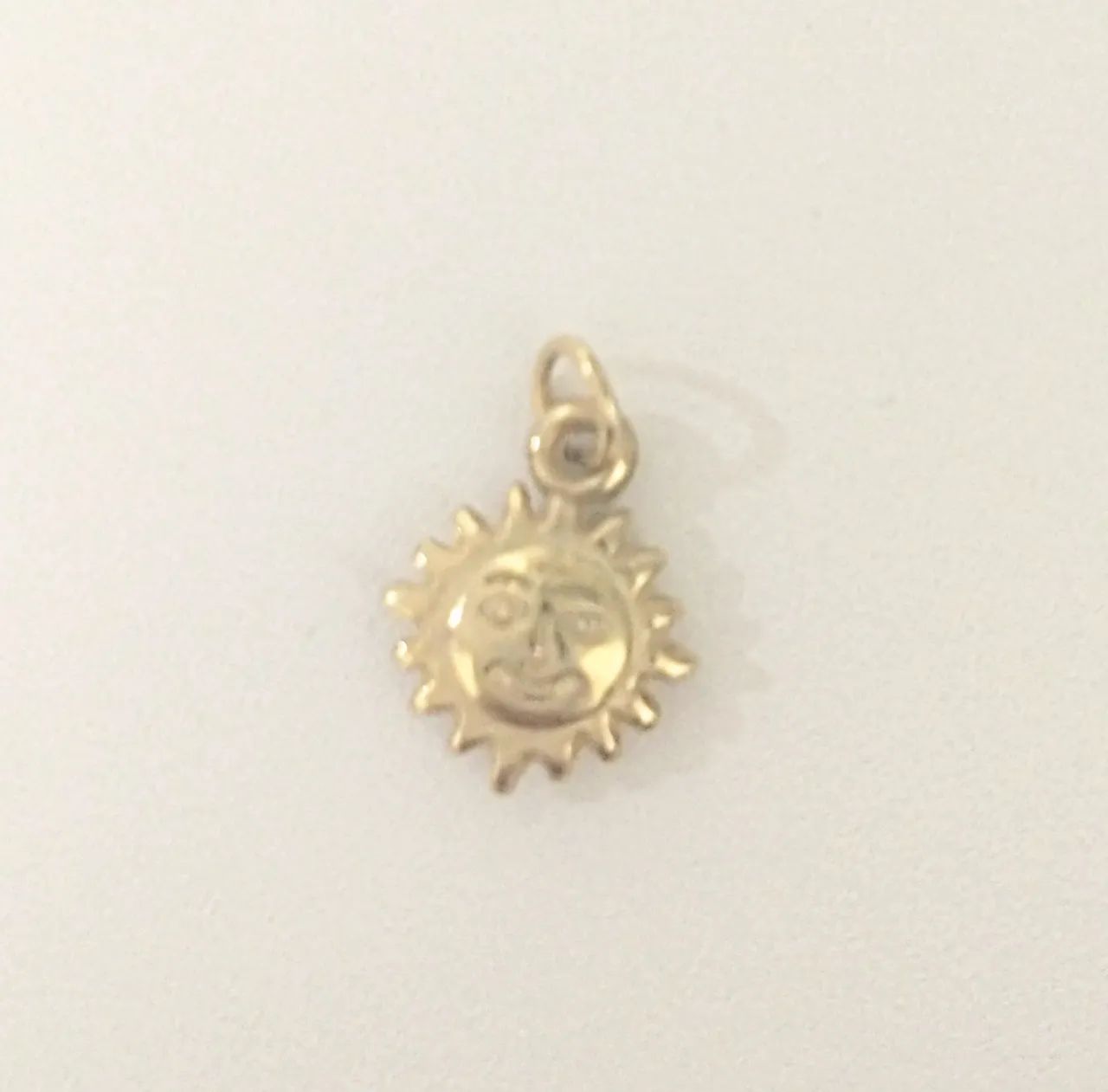 pingente de sol banhado a ouro. - Foto 6
