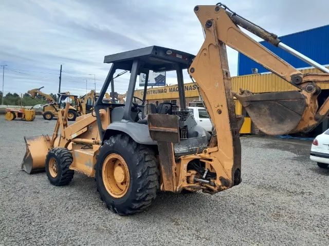 Retroescavadeira case 580l 2002 4x4 - Foto 5