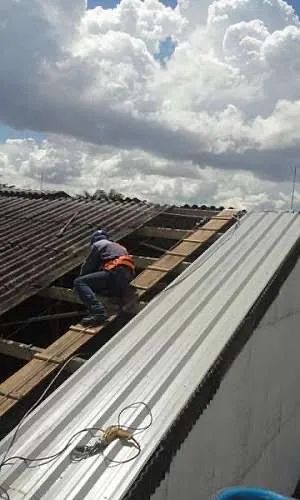 Telhados em geral manutenção e impermeabilização  - Foto 4