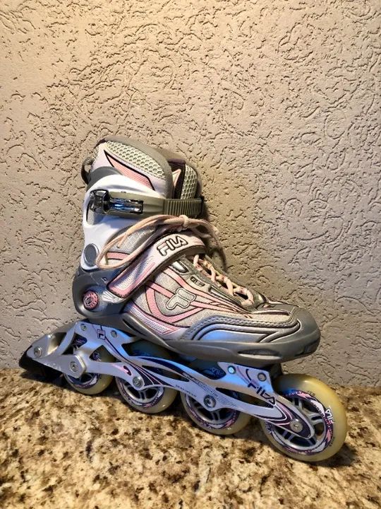 Vendo Roller Fila com acessorios de segurança - Feminino  - Foto 6