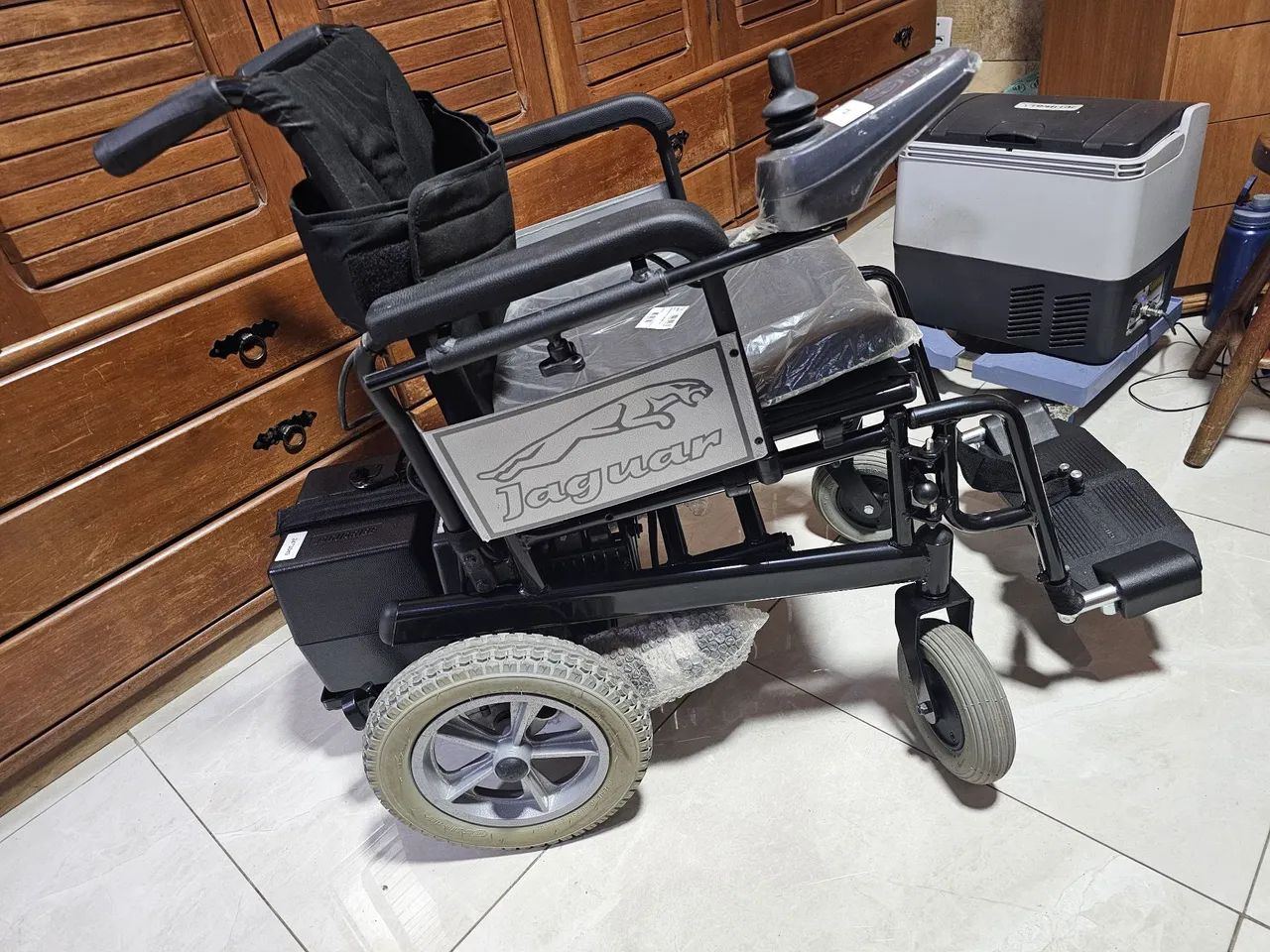 Cadeira motorizada Jaguar nunca usada! Bateria zero! - Foto 4