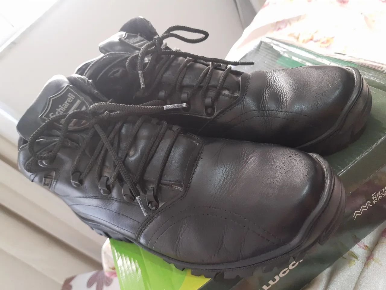 Bota em Couro Schiareli - Foto 5