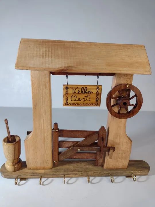 Porta-chaves campeiro em madeira - Foto 4