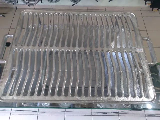 Gengis Kan retangular com suporte - Foto 3