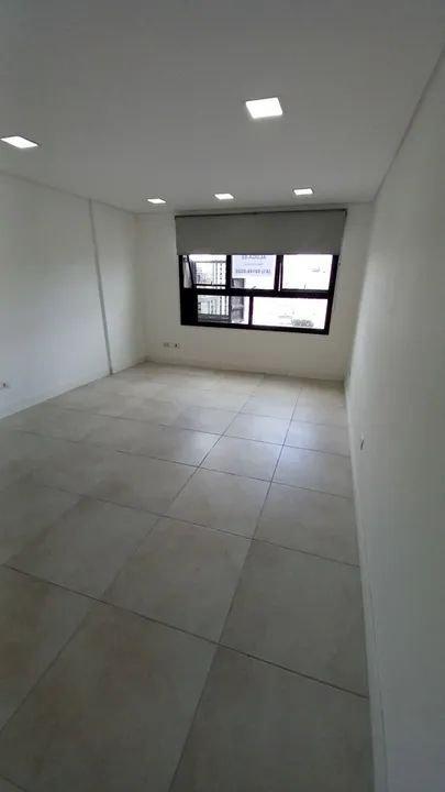 Sala Comercial de 22 m² com banheiro - Edifício Green Center no Centro de Curitiba - Foto 14