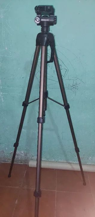 Tripé WF WT377 Para equipamentos de filmagem e fotografia - Foto 4