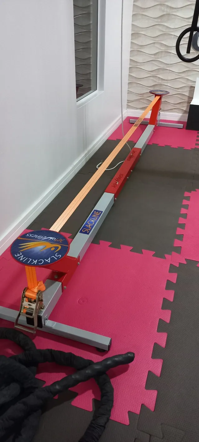 Suporte slackline com fita junto