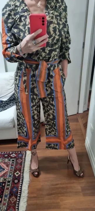 macacão estampado novo open, pp, veste p também - Foto 2
