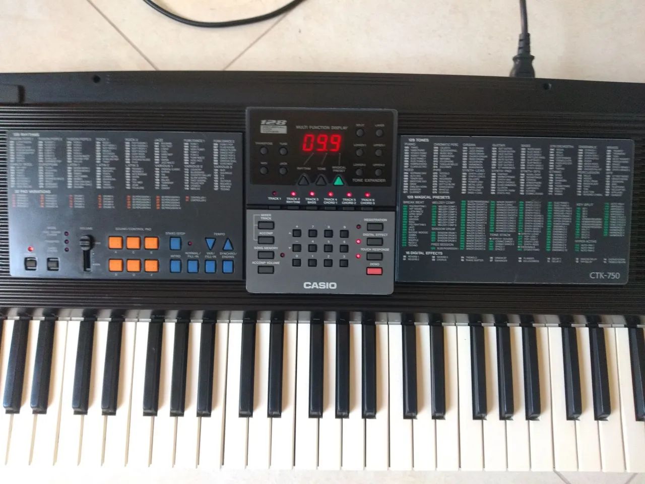 CASIO CTK-750 電子キーボード 【公式通販】