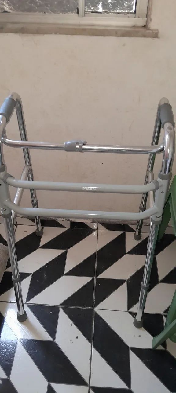 Andadeira de idosos  - Foto 2