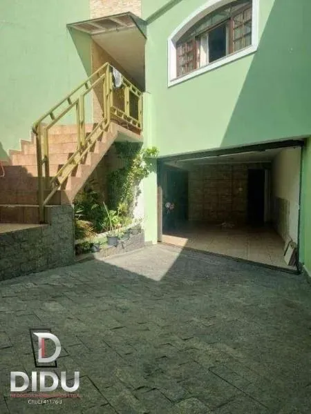 Sobrado à venda em São Paulo, Mooca, com 3 quartos e 3 banheiros, 3 vagas, 150m²