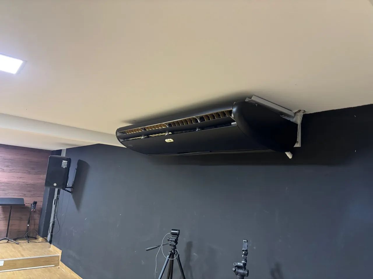 Ar Condicionado Split Piso Teto Carrier 58000 Btus Frio 380V Trifasico