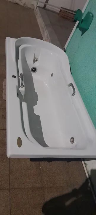 Banheira de Hidromassagem - Excelente Estado - Foto 2