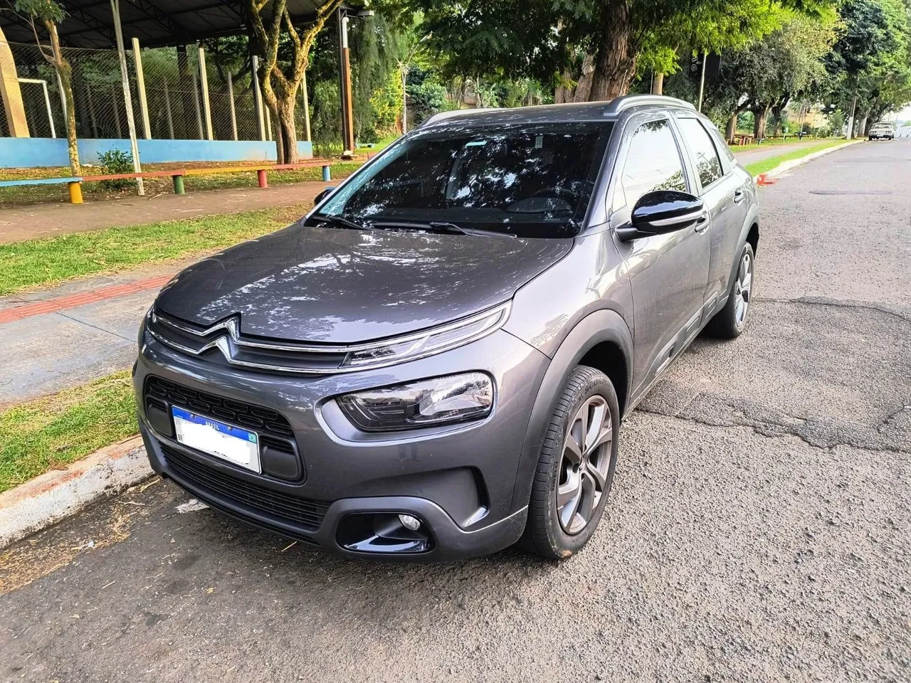 Oportunidade Imperdível: Citroen C4 Cactus Feel 1.6 AT - Conforto e Estilo em Cada Detalhe