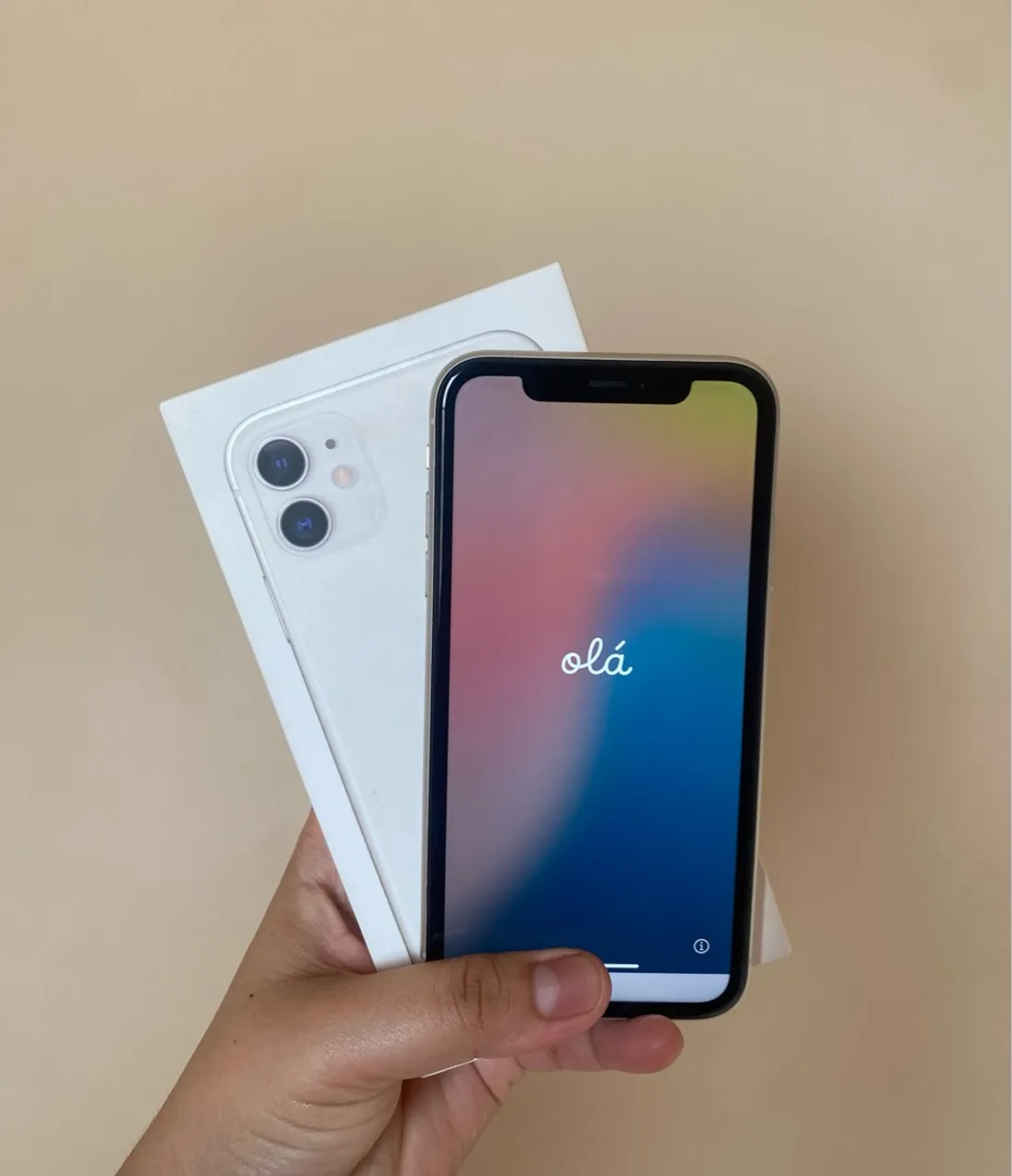 iPhone 11 com caixa