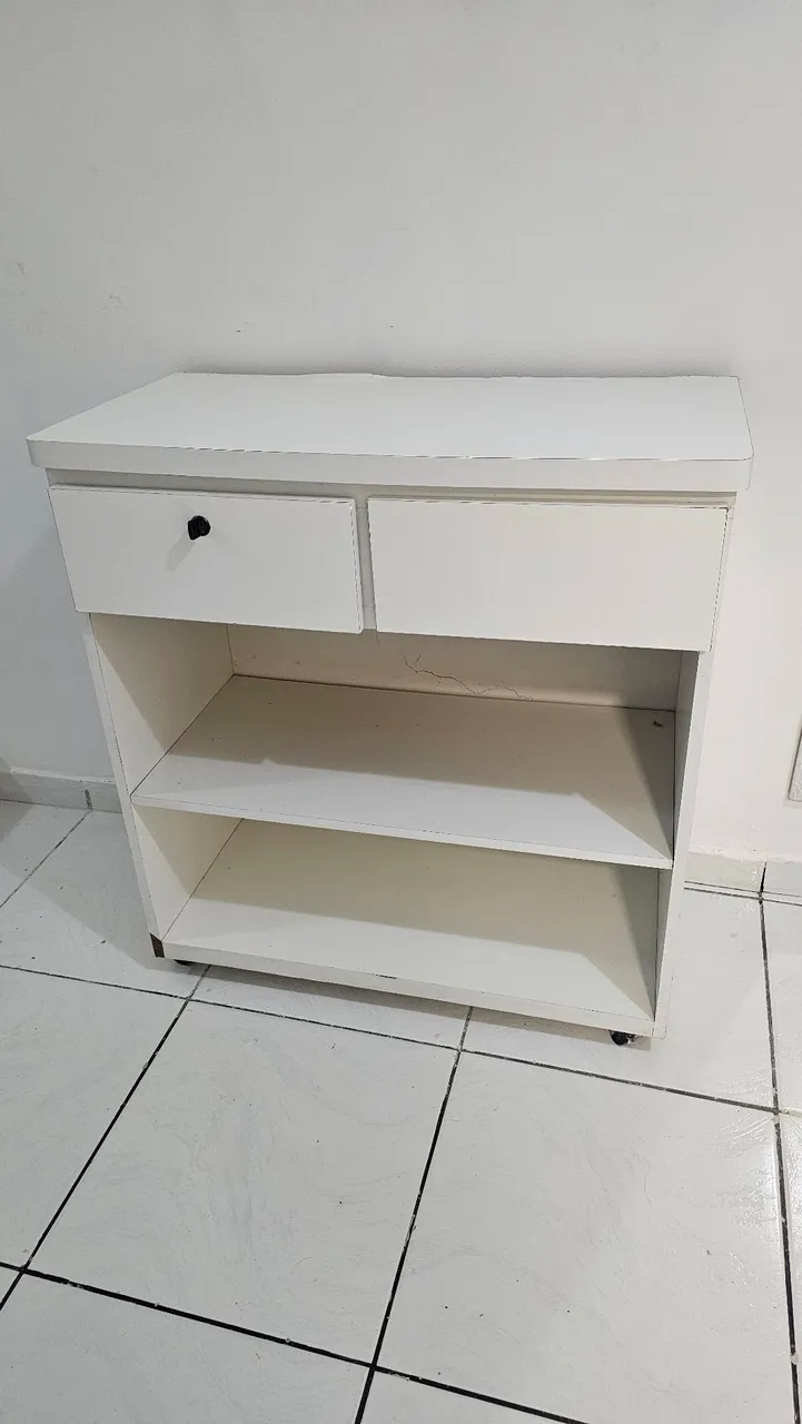 Móvel organizador branco com 2 gaveta e chave